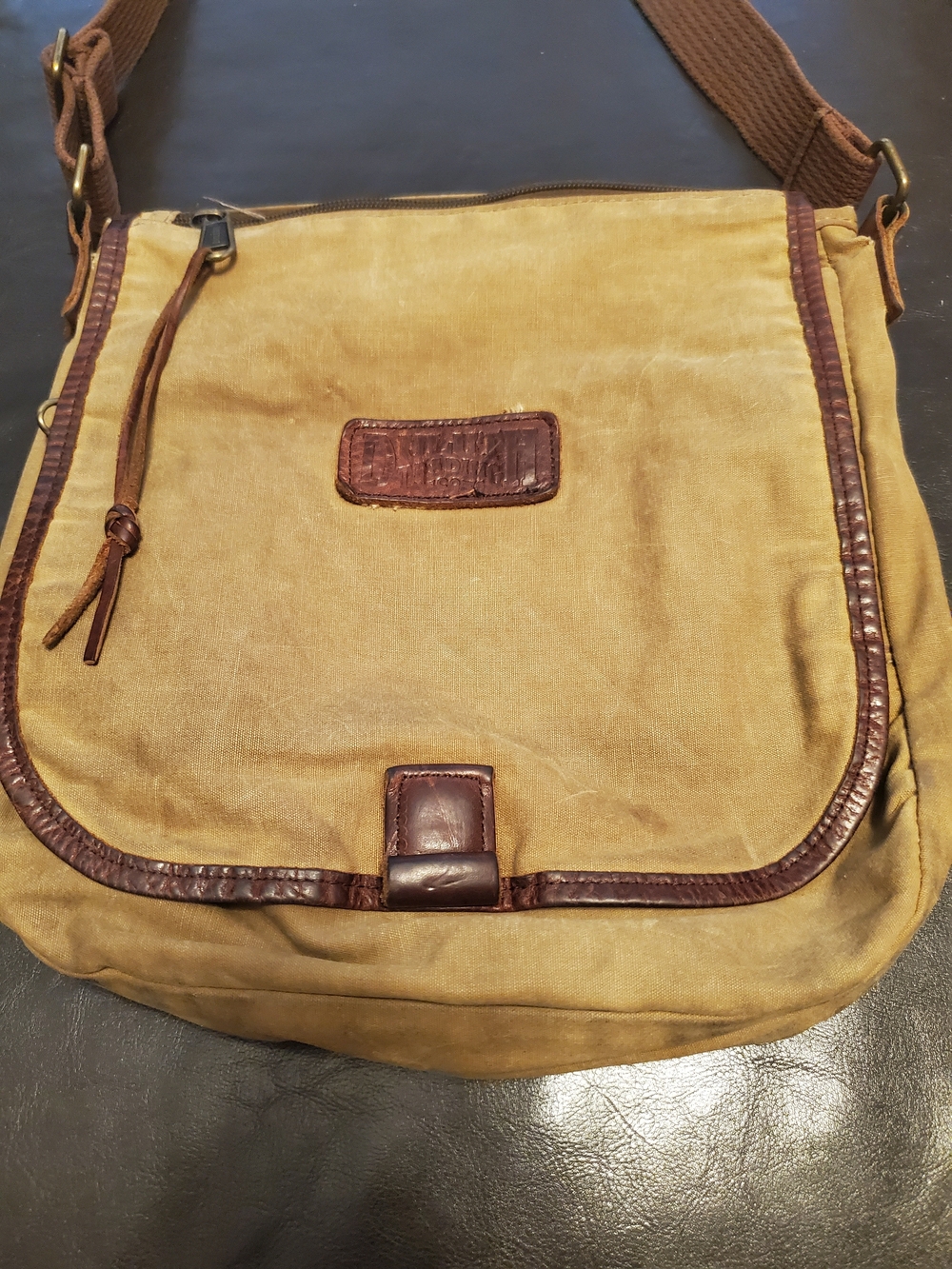 Duluth Trading Co Tan Canvas Messenger with Brown Leather Trim